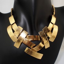 Vintage Bib Choker Necklace Women Cross Metal Pendant Snake Chain Maxi Collar Statement Jewelry Fashion Accessories CE394